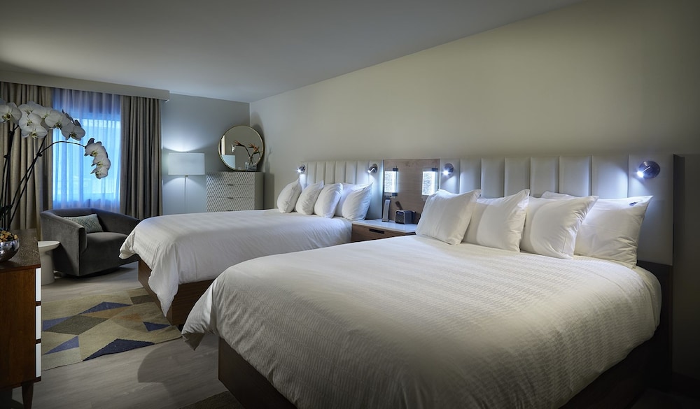 Hard Rock Hotel Daytona Beach — Hotel rooms in Daytona Beach, Florida