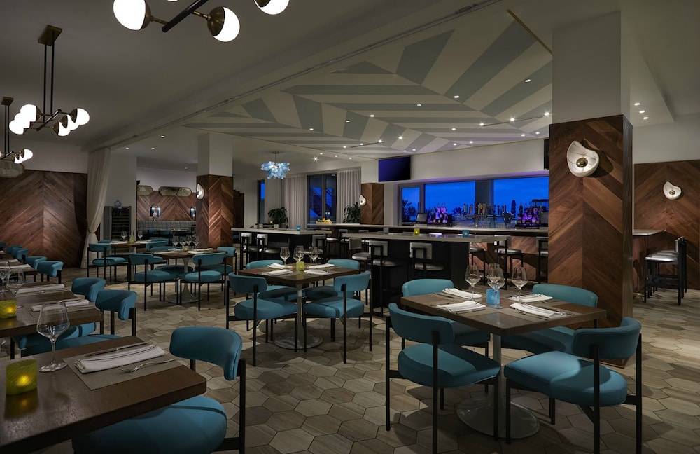 Hard Rock Hotel Daytona Beach — Restaurant & bars in Daytona Beach, Florida