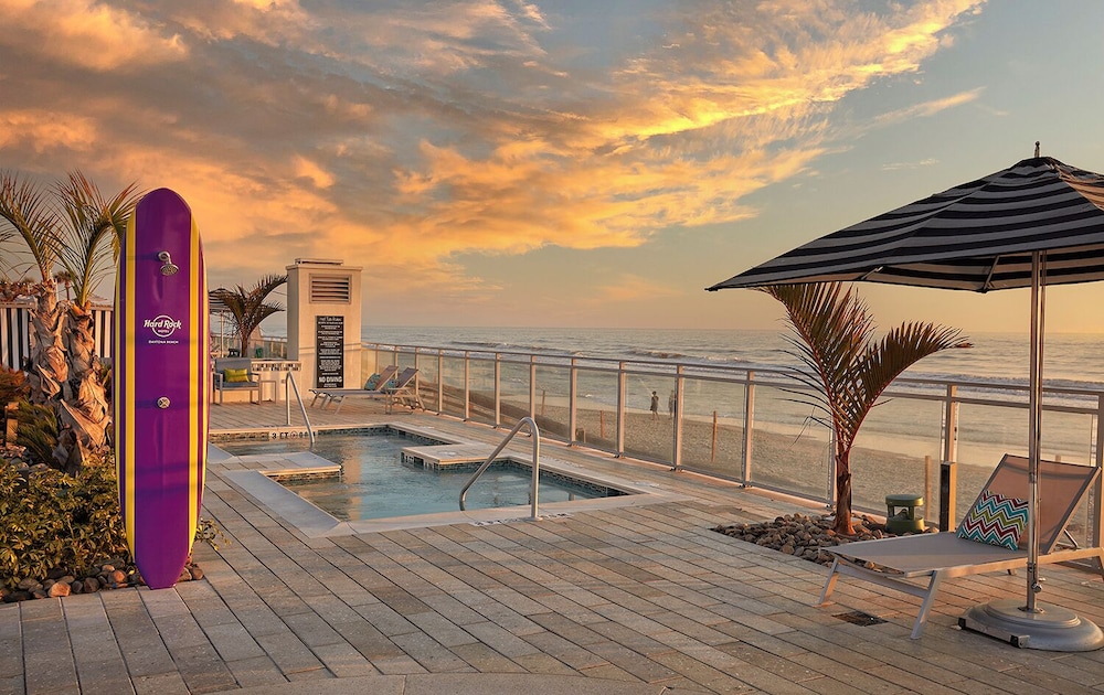 Hard Rock Hotel Daytona Beach — Swimming pool in Daytona Beach, Florida