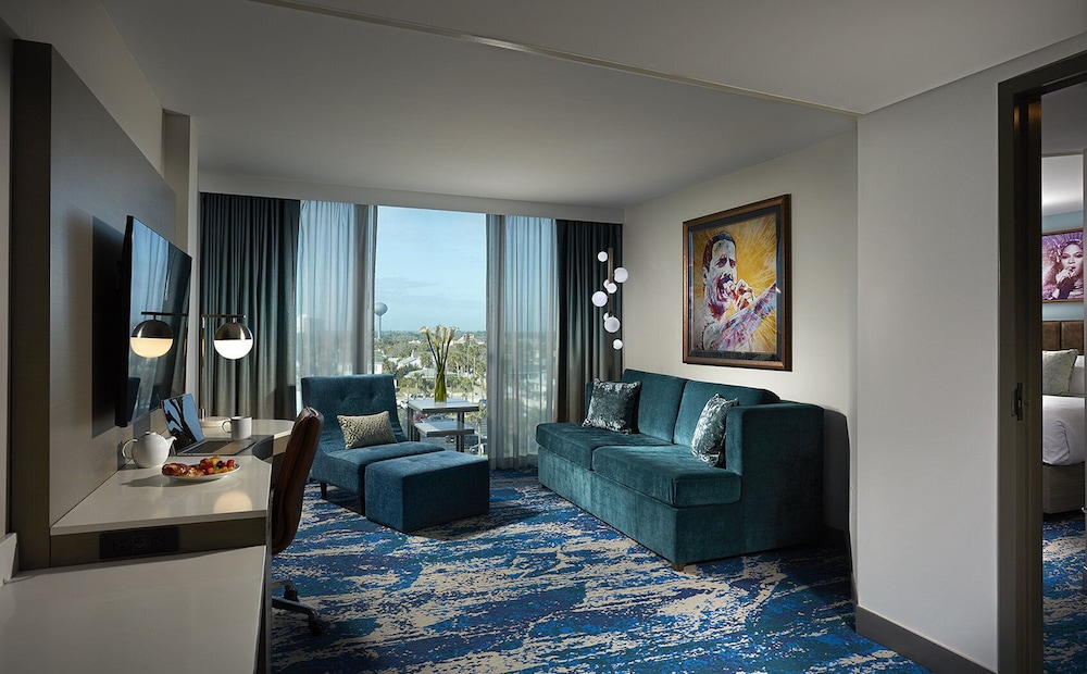 Hard Rock Hotel Daytona Beach — Hotel rooms in Daytona Beach, Florida