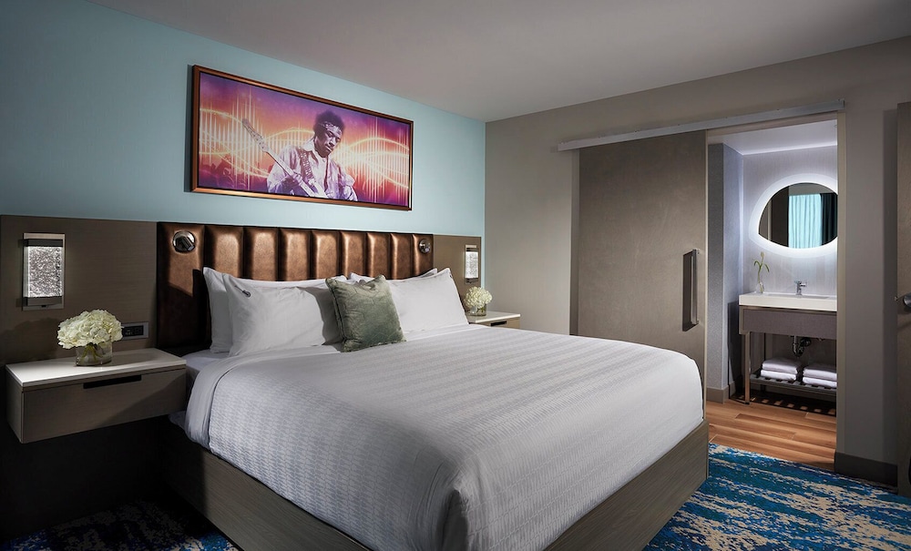 Hard Rock Hotel Daytona Beach — Hotel rooms in Daytona Beach, Florida