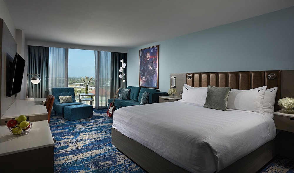 Hard Rock Hotel Daytona Beach — Hotel rooms in Daytona Beach, Florida