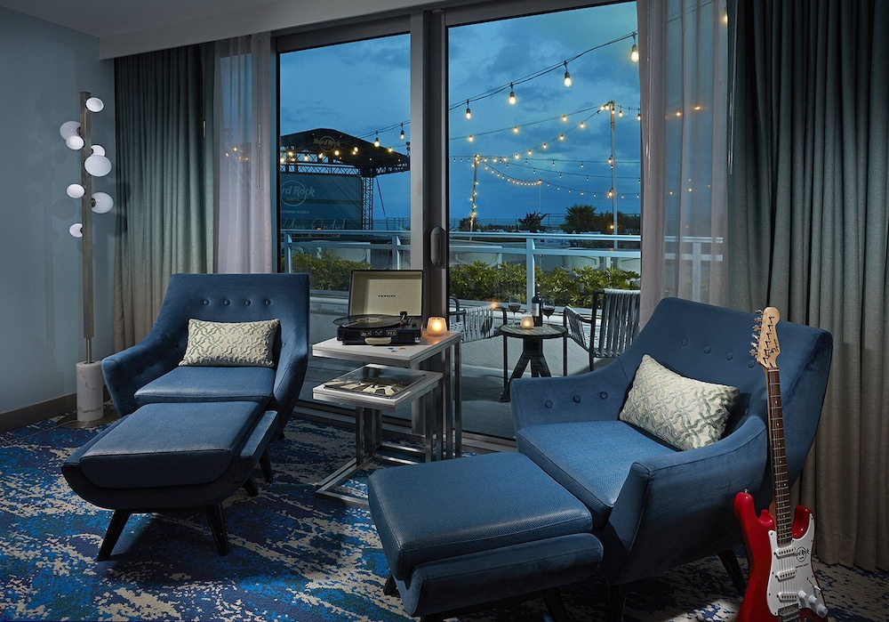 Hard Rock Hotel Daytona Beach — Hotel rooms in Daytona Beach, Florida