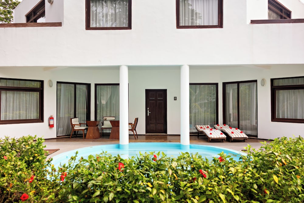 Essque Zalu Zanzibar — Swimming pool in Nungwi, Zanzibar North