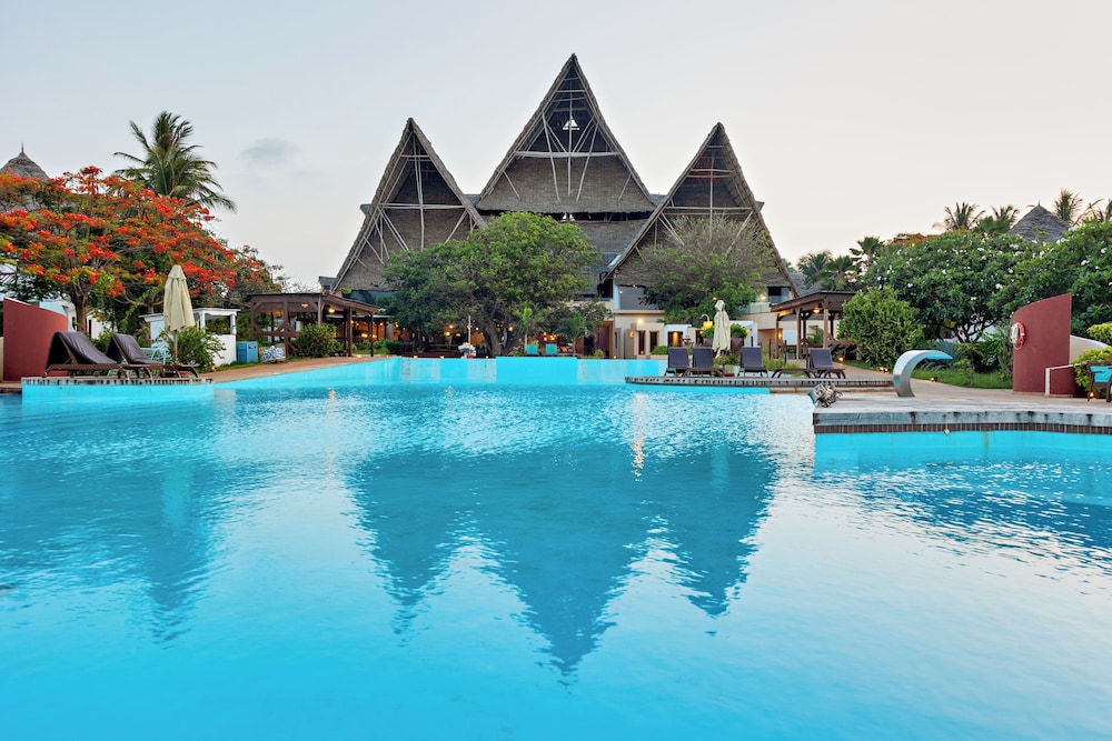 Essque Zalu Zanzibar — Swimming pool in Nungwi, Zanzibar North