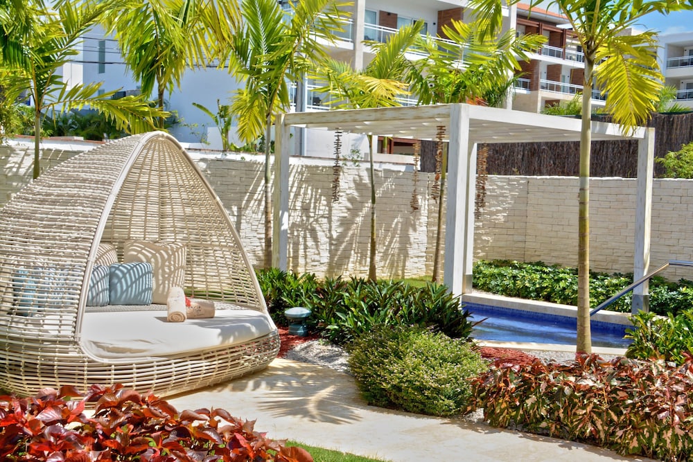 Catalonia Royal La Romana - All Inclusive - Adults Only — Hotel building in Bayahibe, La Altagracia