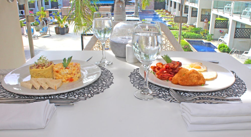 Catalonia Royal La Romana - All Inclusive - Adults Only — Restaurant & bars in Bayahibe, La Altagracia
