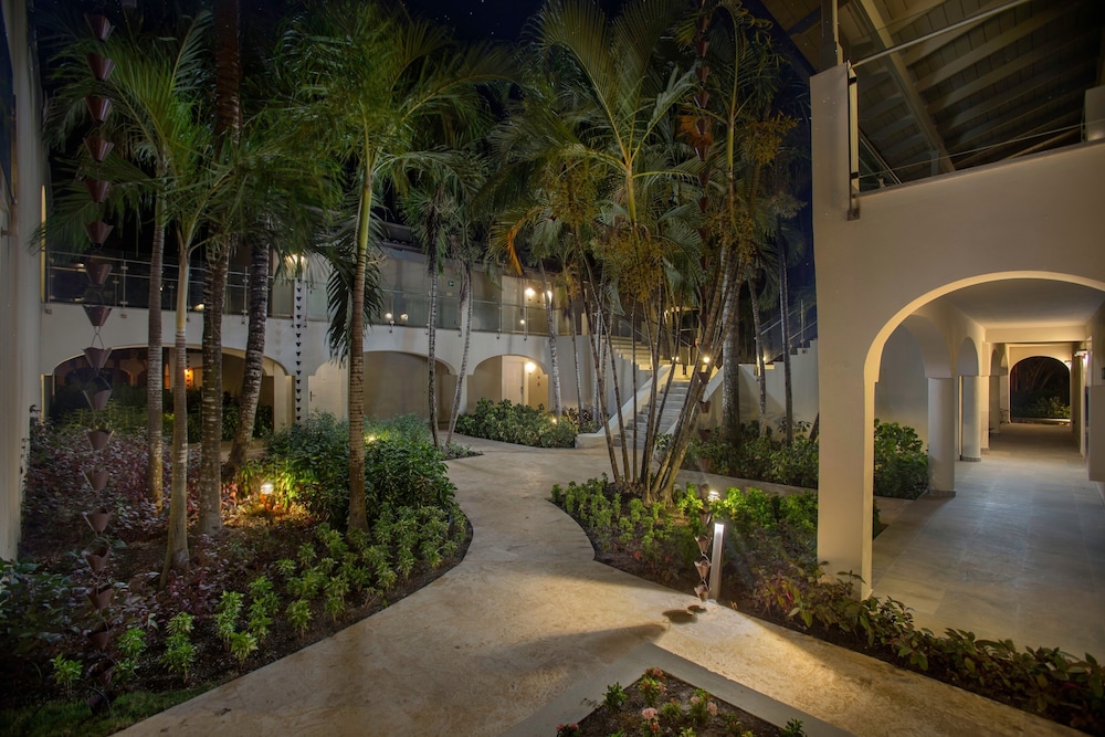 Catalonia Royal La Romana - All Inclusive - Adults Only — Hotel building in Bayahibe, La Altagracia