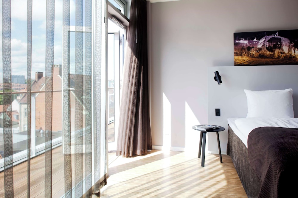 Miniaturka 6