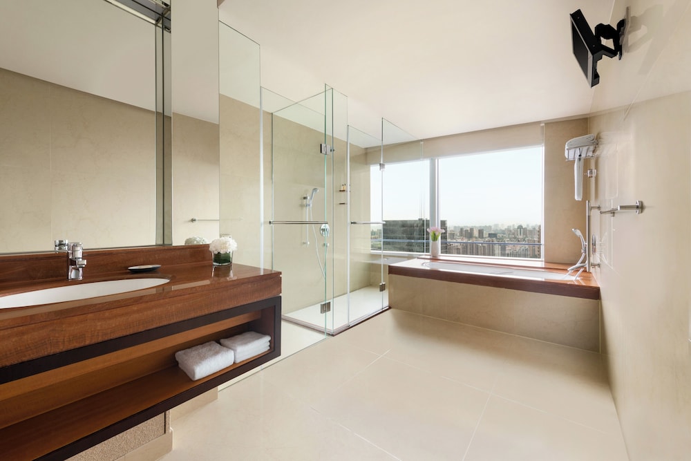Kerry Hotel Pudong Shanghai — Hotel rooms in Shanghai, Shanghai