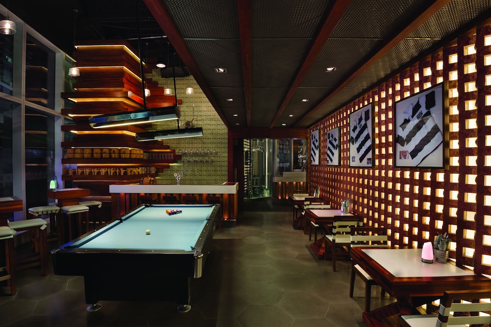 Kerry Hotel Pudong Shanghai — Restaurant & bars in Shanghai, Shanghai