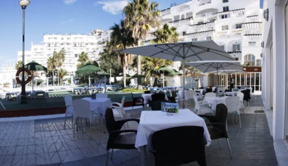 Hotel Bahia Serena — Restaurant & bars in Roquetas de Mar, Andalusia