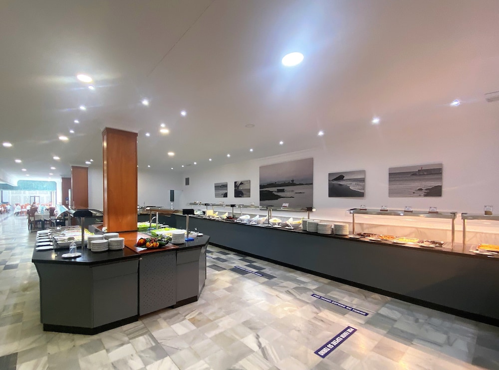 Hotel Bahia Serena — Restaurant & bars in Roquetas de Mar, Andalusia