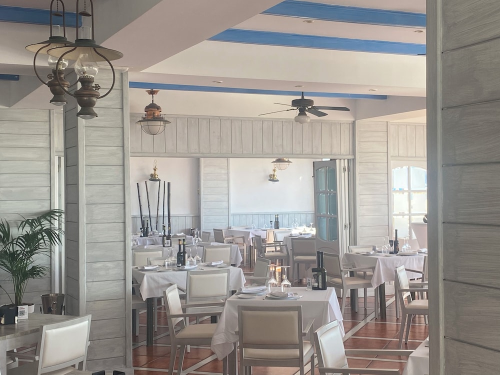 Hotel Bahia Serena — Restaurant & bars in Roquetas de Mar, Andalusia