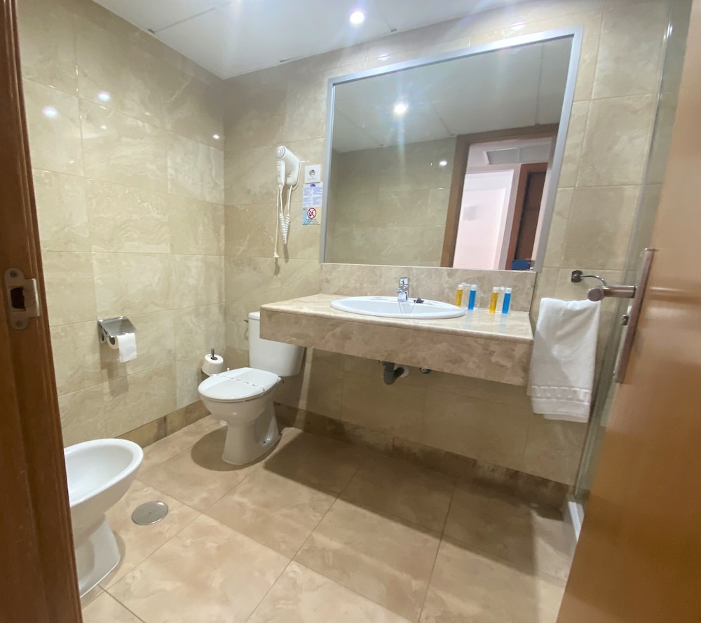 Hotel Bahia Serena — Hotel rooms in Roquetas de Mar, Andalusia