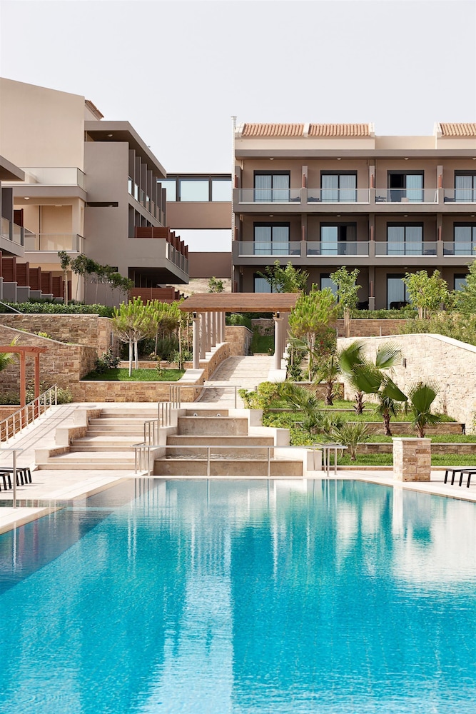 Apollonion Asterias Resort and Spa — Swimming pool in Mantzavinata, Ionian Islands