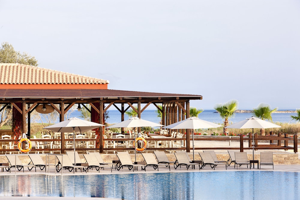 Apollonion Asterias Resort and Spa — Swimming pool in Mantzavinata, Ionian Islands