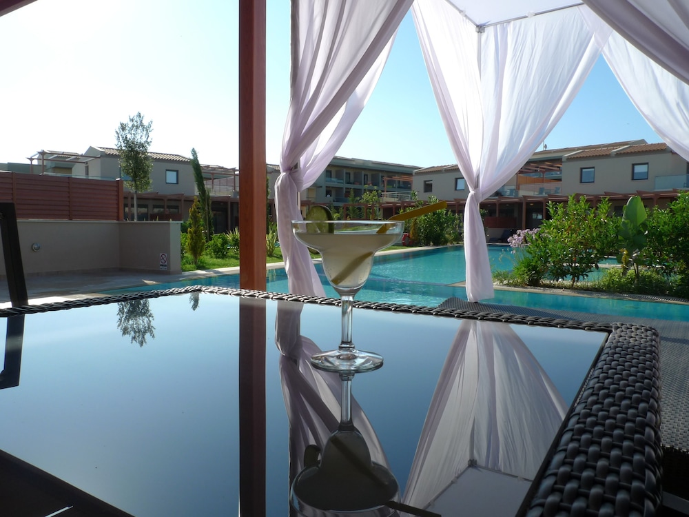 Apollonion Asterias Resort and Spa — Swimming pool in Mantzavinata, Ionian Islands