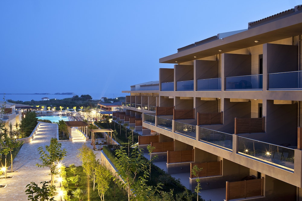 Apollonion Asterias Resort and Spa — Hotel building in Mantzavinata, Ionian Islands