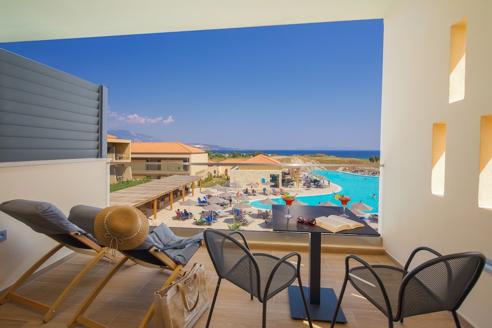 Apollonion Asterias Resort and Spa — Swimming pool in Mantzavinata, Ionian Islands