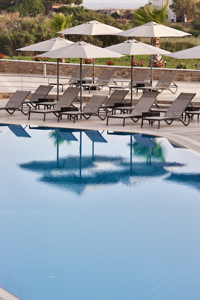 Apollonion Asterias Resort and Spa — Swimming pool in Mantzavinata, Ionian Islands