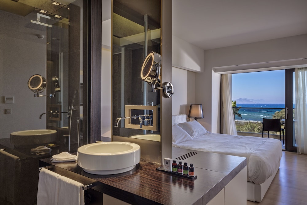 Aqua Blu Boutique Hotel & Spa - Adults Only — Hotel rooms in Kos Town, South Aegean