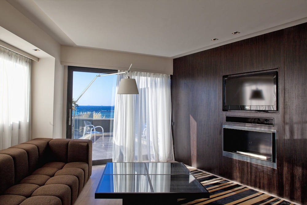 Aqua Blu Boutique Hotel & Spa - Adults Only — Hotel rooms in Kos Town, South Aegean