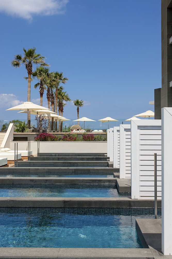 Aqua Blu Boutique Hotel & Spa - Adults Only — Swimming pool in Kos Town, South Aegean
