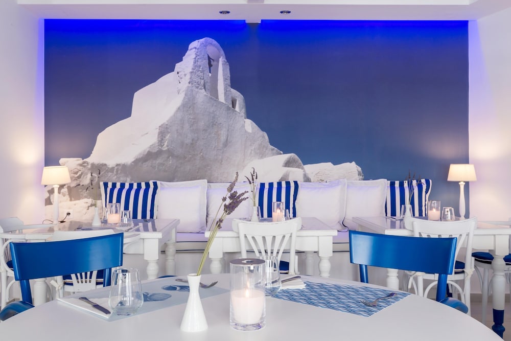 Archipelagos Hotel — Restaurant & bars in Kalafatis, South Aegean