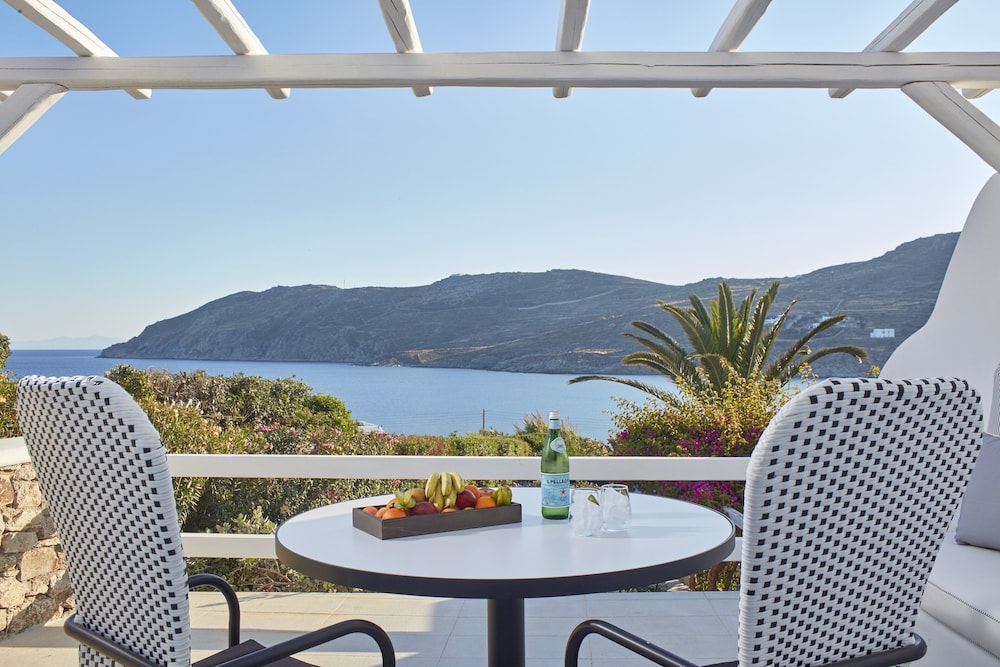 Archipelagos Hotel — Hotel rooms in Kalafatis, South Aegean
