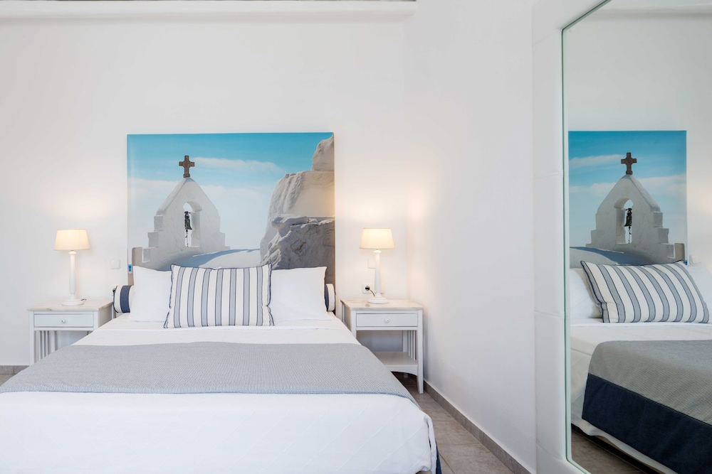 Archipelagos Hotel — Hotel rooms in Kalafatis, South Aegean