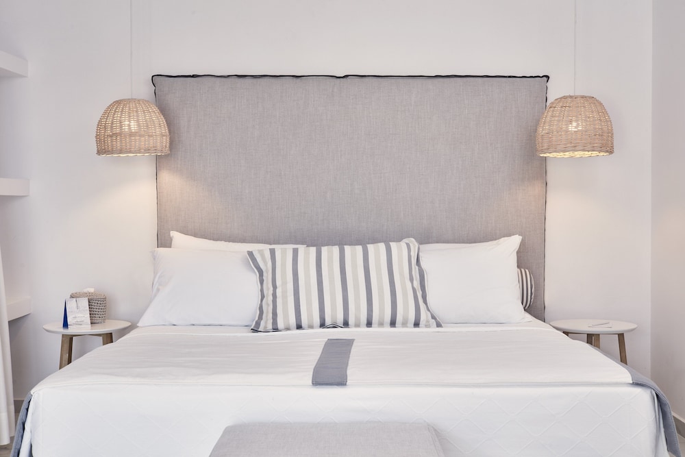 Archipelagos Hotel — Hotel rooms in Kalafatis, South Aegean