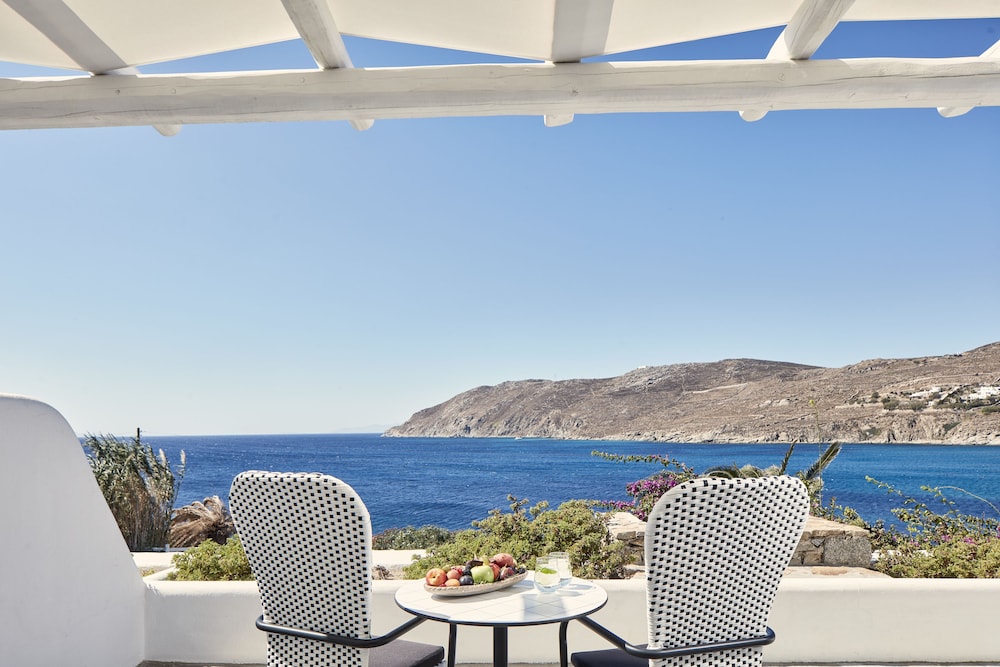 Archipelagos Hotel — Hotel rooms in Kalafatis, South Aegean