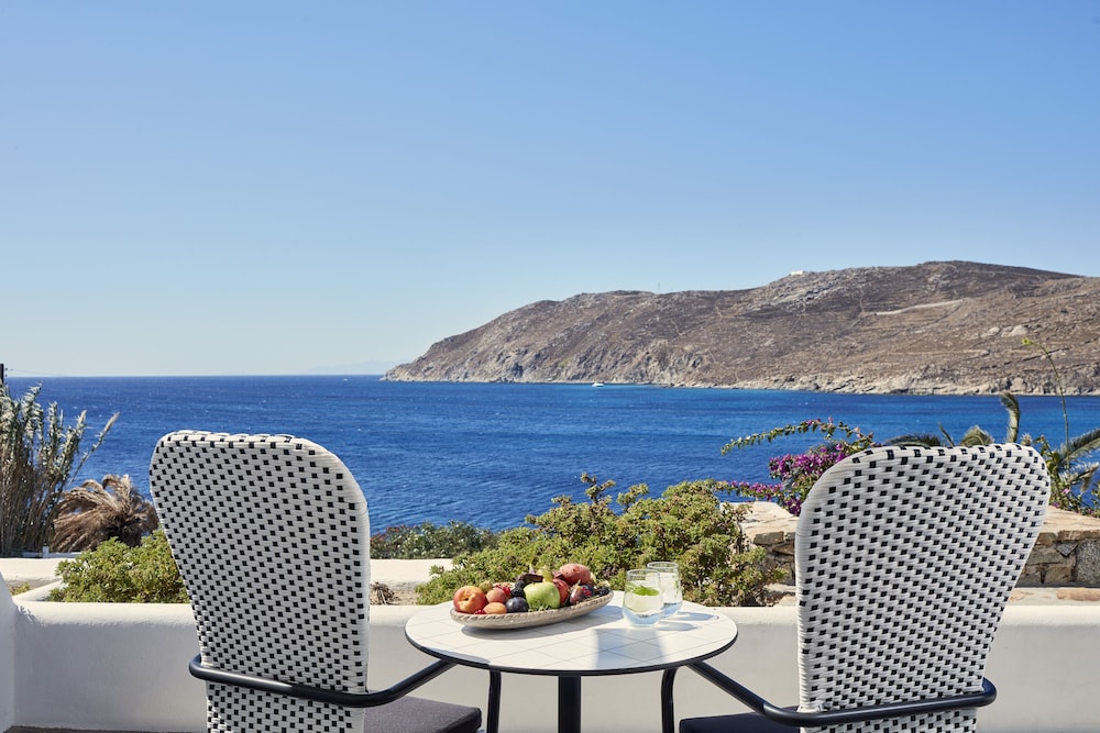 Archipelagos Hotel — Hotel rooms in Kalafatis, South Aegean