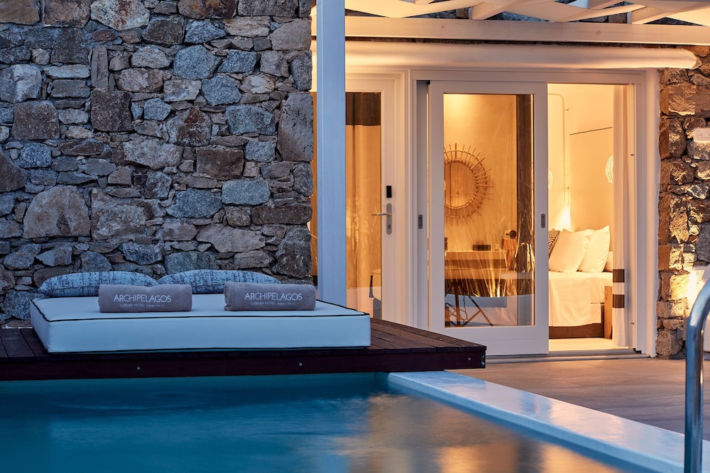Archipelagos Hotel — Swimming pool in Kalafatis, South Aegean