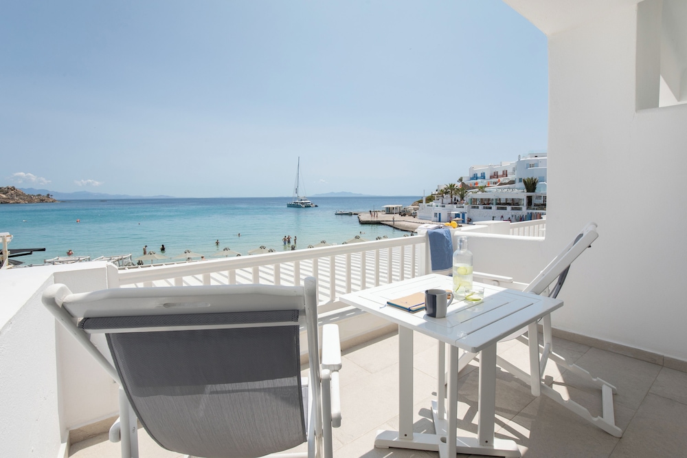 Acrogiali Beachfront Hotel — Beach in Plati Gialos, South Aegean