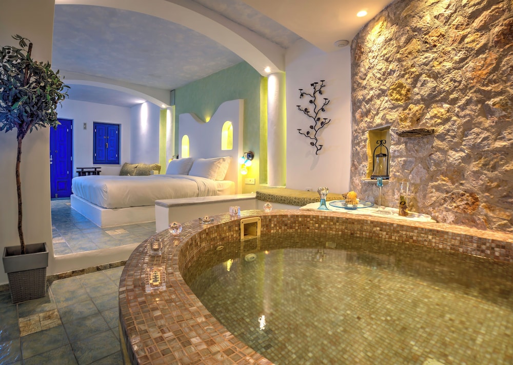 Astarte Suites — Hotel rooms in Akrotiri, South Aegean
