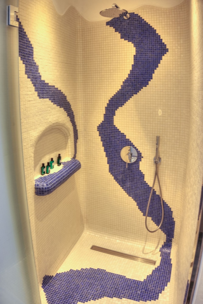 Astarte Suites — Hotel rooms in Akrotiri, South Aegean