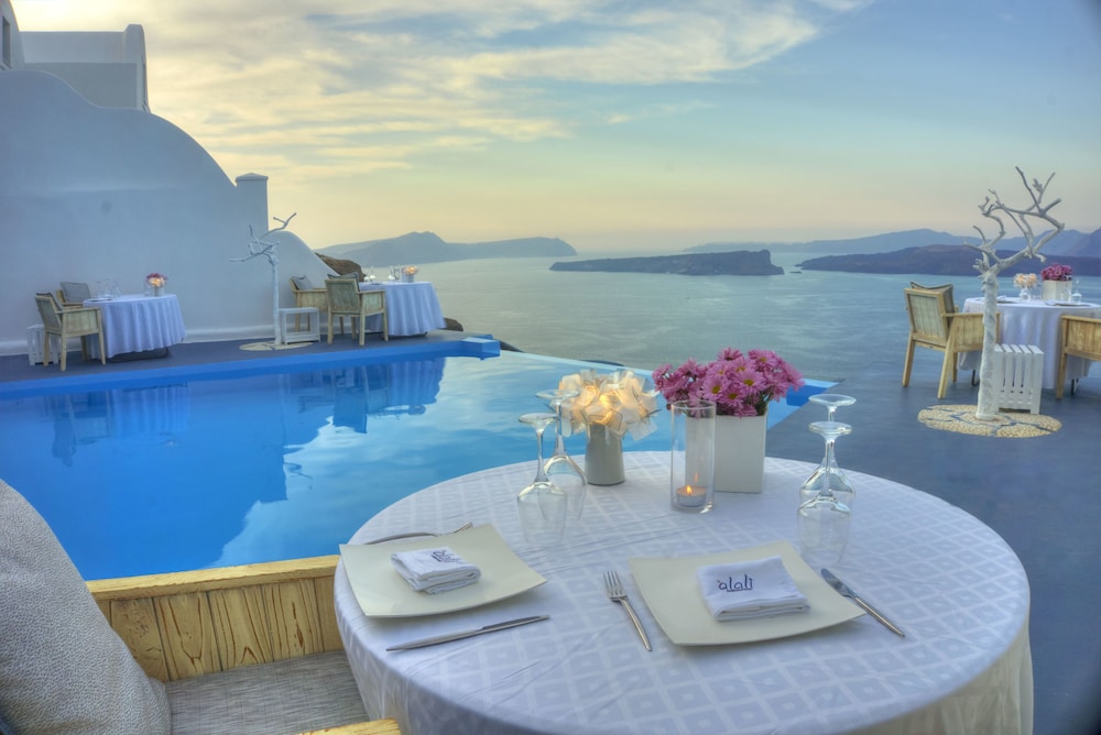 Astarte Suites — Restaurant & bars in Akrotiri, South Aegean