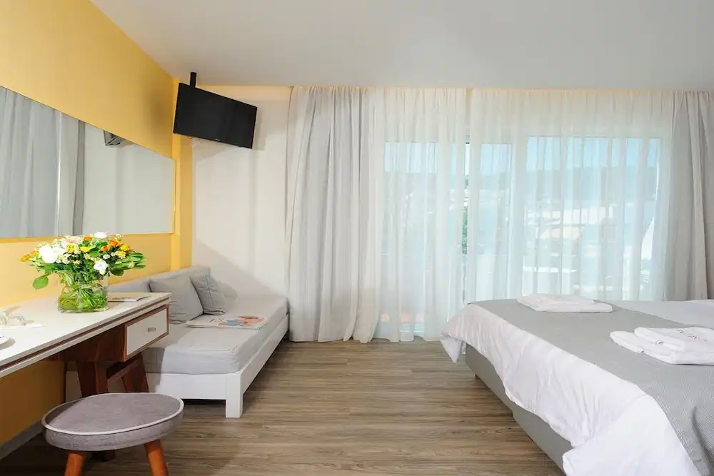 Atrium Ambiance Hotel — Hotel rooms in Rethymnon