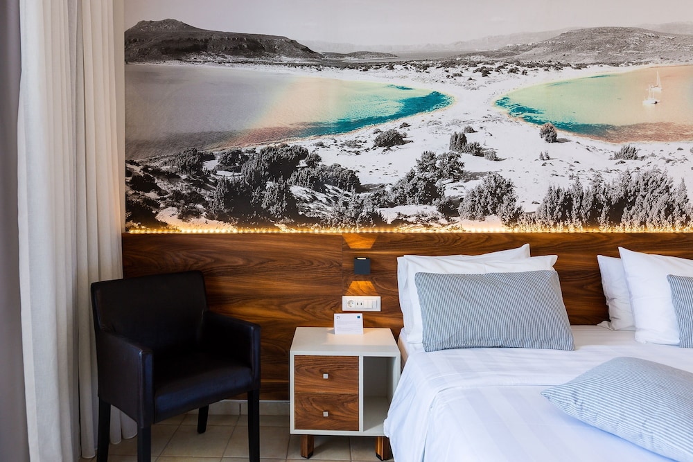 Atrium Ambiance Hotel — Hotel rooms in Rethymnon