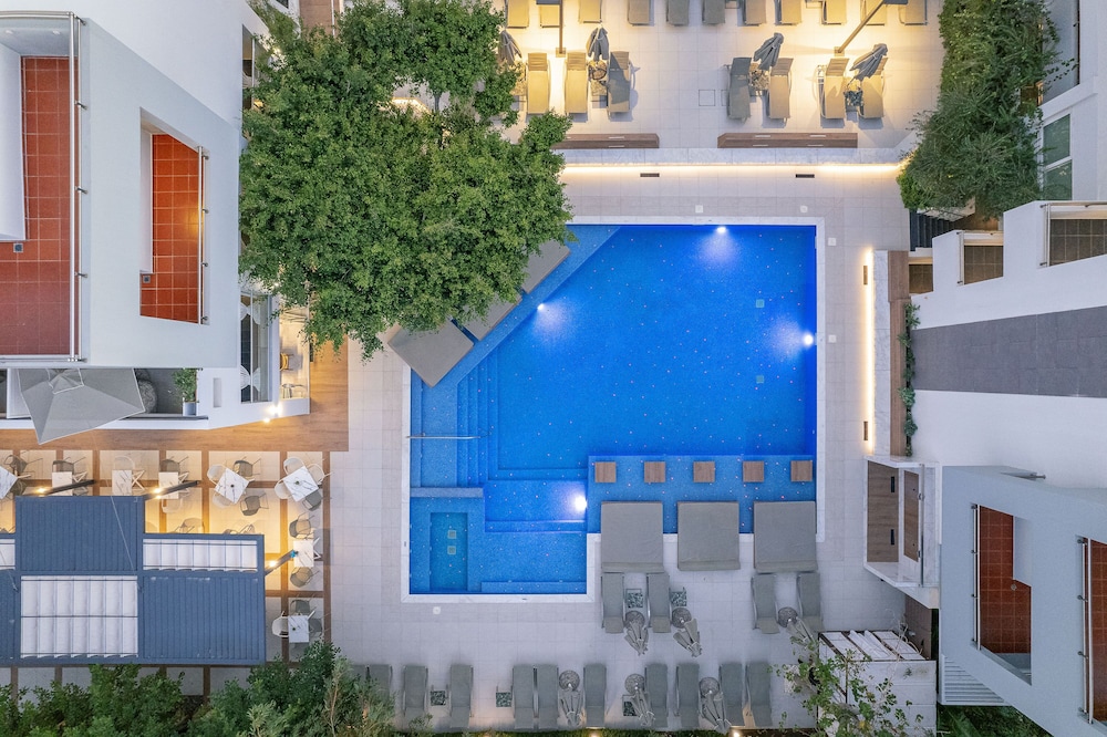 Atrium Ambiance Hotel — Swimming pool in Rethymnon