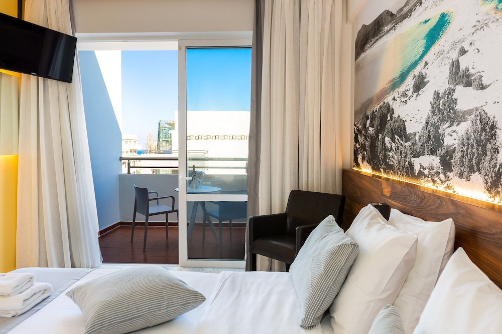Atrium Ambiance Hotel — Hotel rooms in Rethymnon