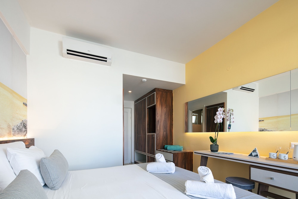 Atrium Ambiance Hotel — Hotel rooms in Rethymnon