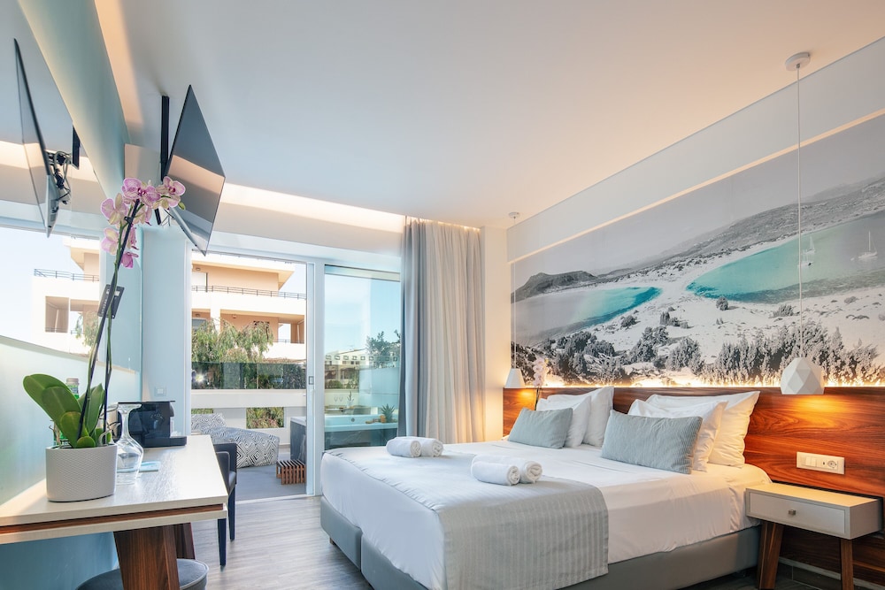 Atrium Ambiance Hotel — Hotel rooms in Rethymnon
