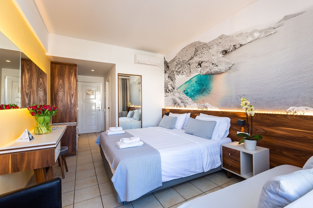 Atrium Ambiance Hotel — Hotel rooms in Rethymnon