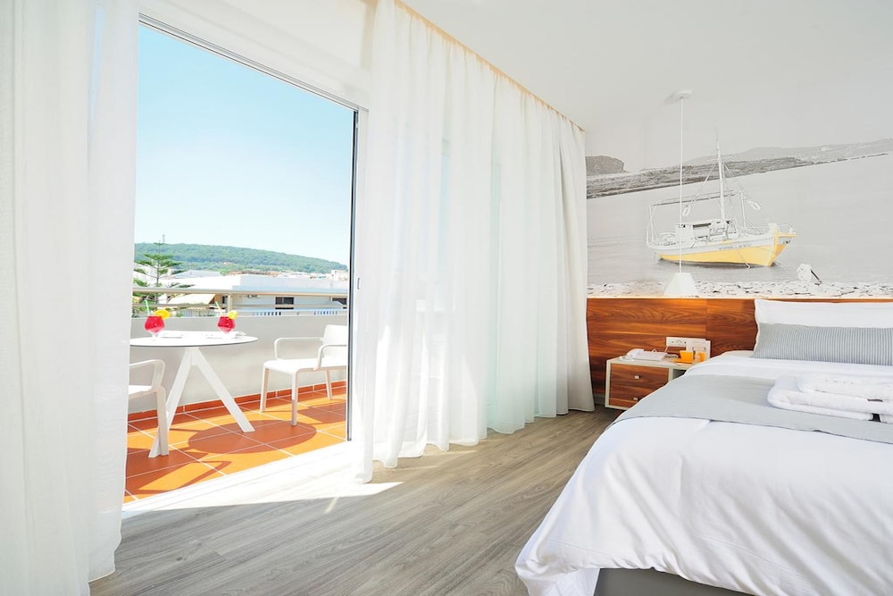 Atrium Ambiance Hotel — Hotel rooms in Rethymnon