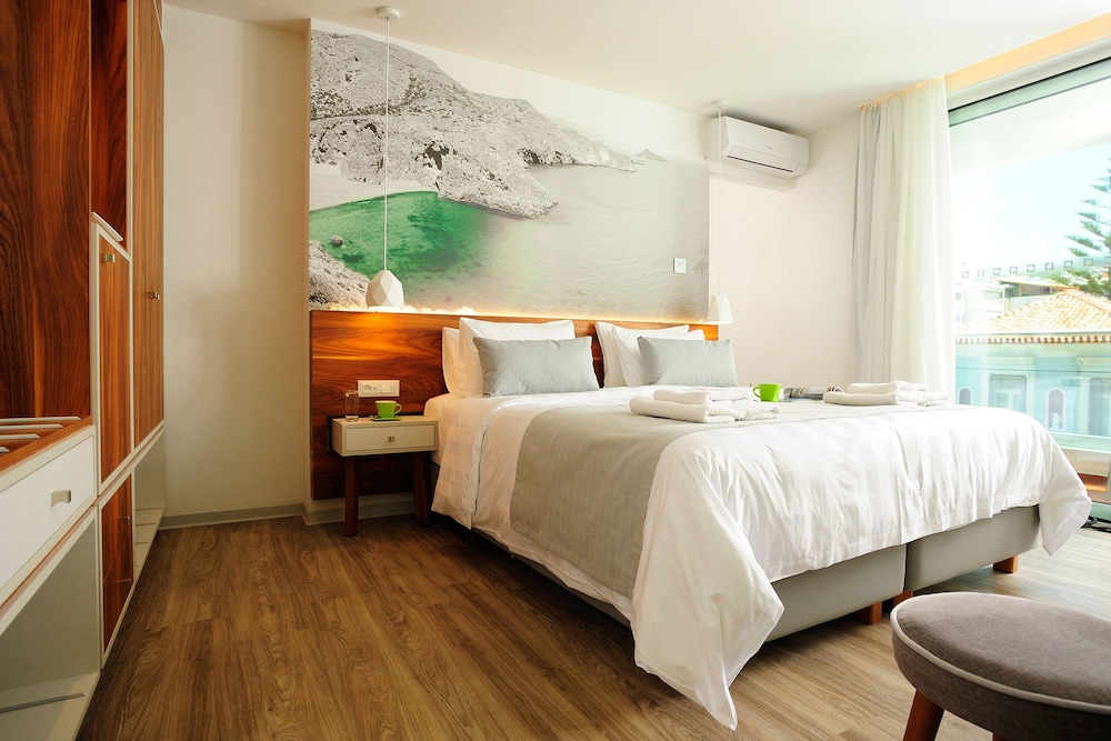 Atrium Ambiance Hotel — Hotel rooms in Rethymnon