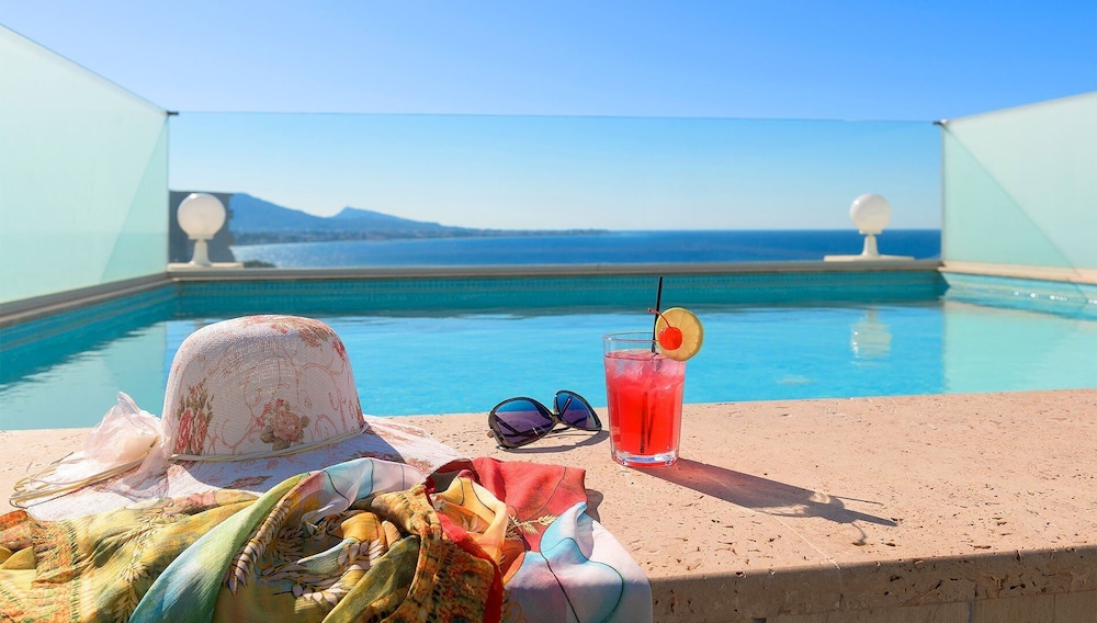 Atrium Platinum Luxury Resort Hotel & Spa — Rooms in Rhodes Town, South Aegean