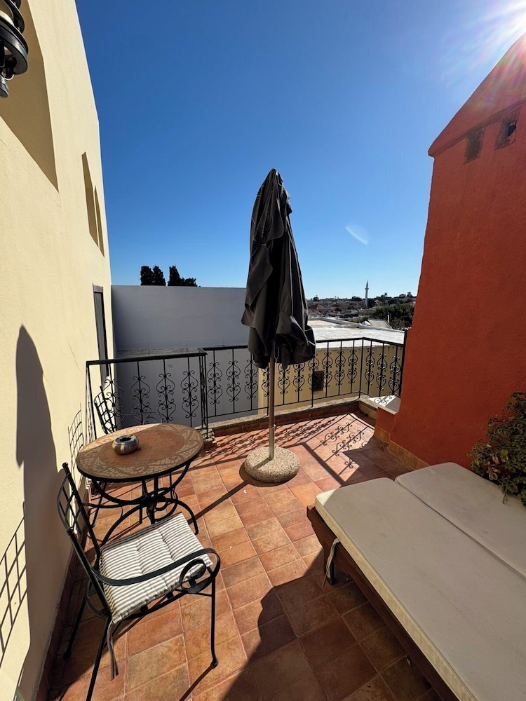 Avalon Boutique Hotel Rhodes — Hotel building in Rhodes Town, South Aegean